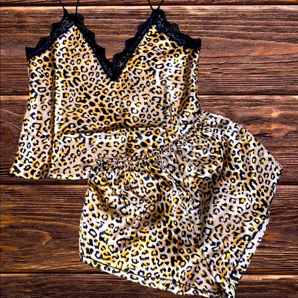 Other - 🐆 Satin Pajamas!! 2 piece matching set